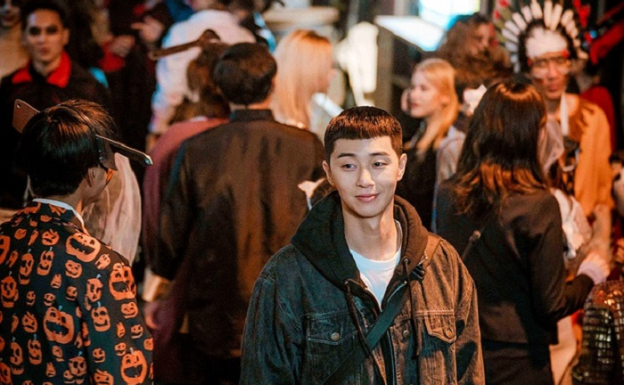 Khu phố Tây ăn chơi bậc nhất Hàn Quốc ở ‘Tầng lớp Itaewon’